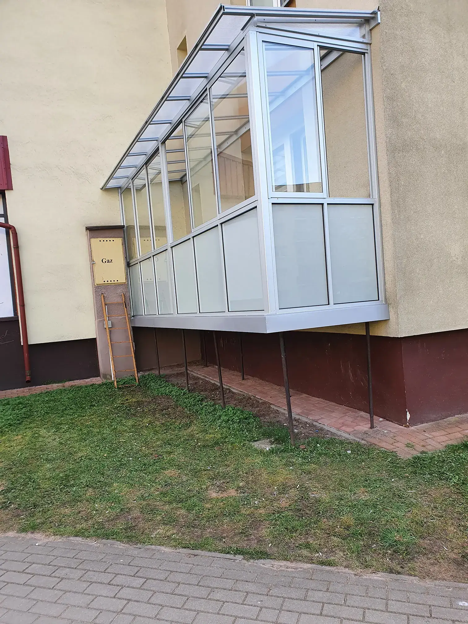 Zabudowa balkonu sloneczny balkon suwalki